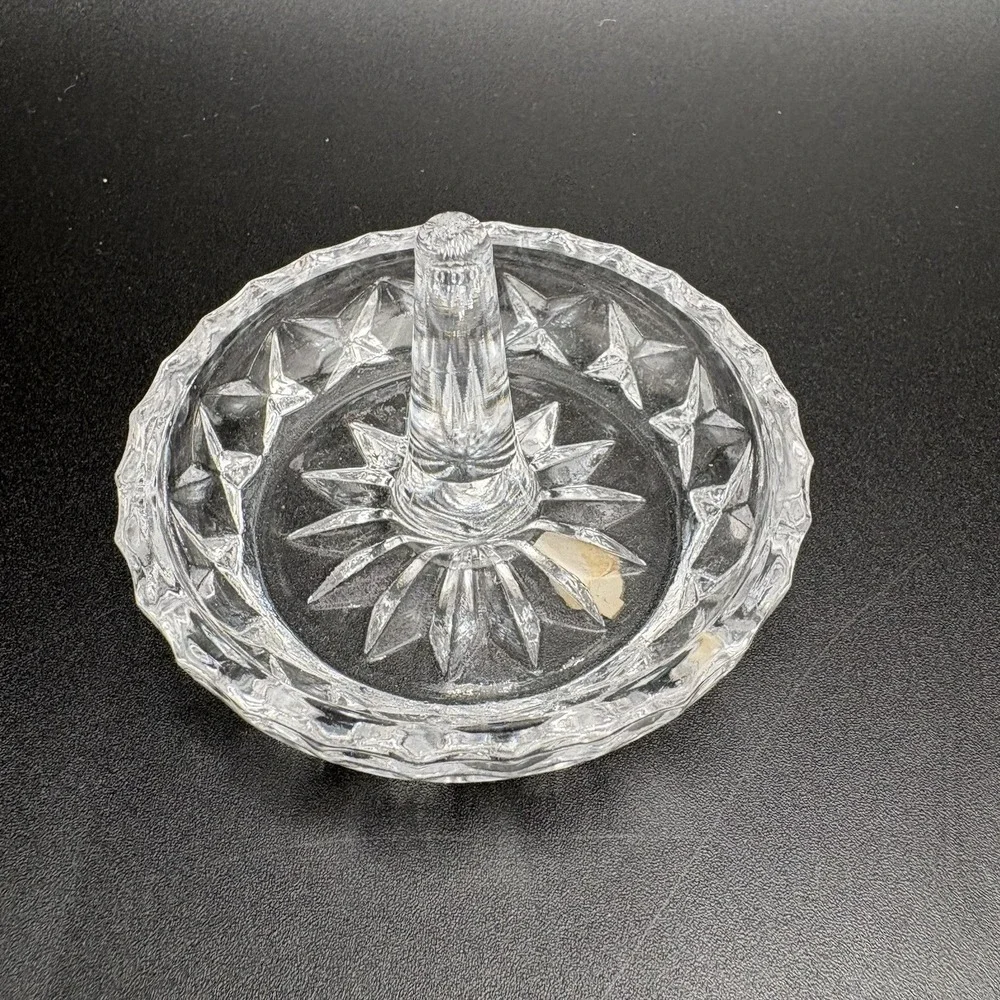 Vintage 24% Lead Crystal round ring holder